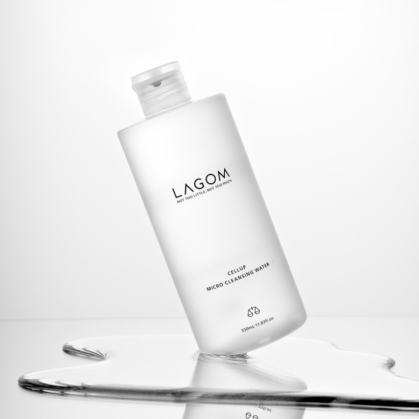 Lagom Cellup Micro Cleansing Water  Увлажняющая мицеллярная вода с мочевиной