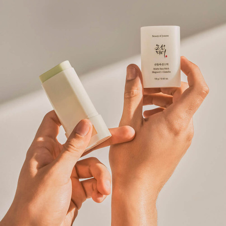 Beauty of Joseon Matte Sun Stick Mugwort+Camelia SPF50+ PA++++ Солнцезащитный стик